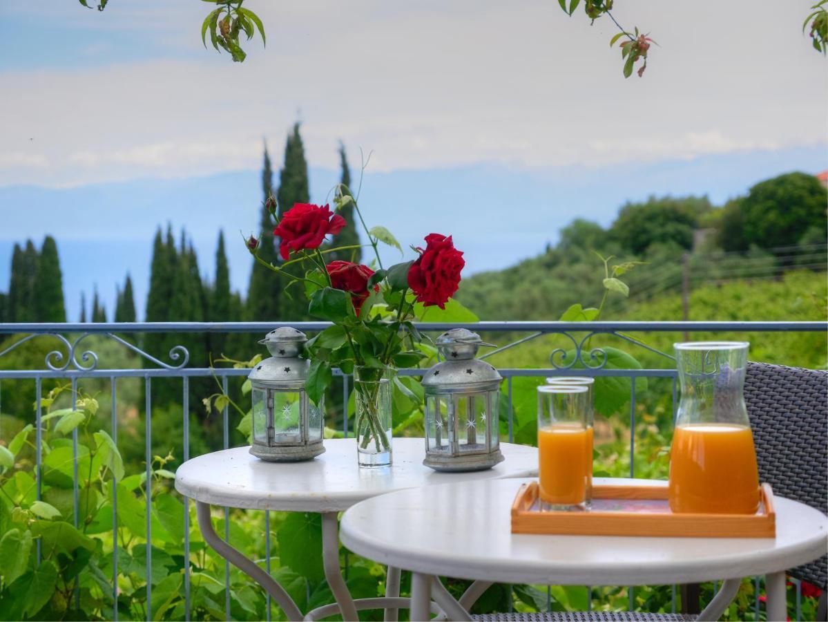 Agia Triada Hébergement de vacances Koróni